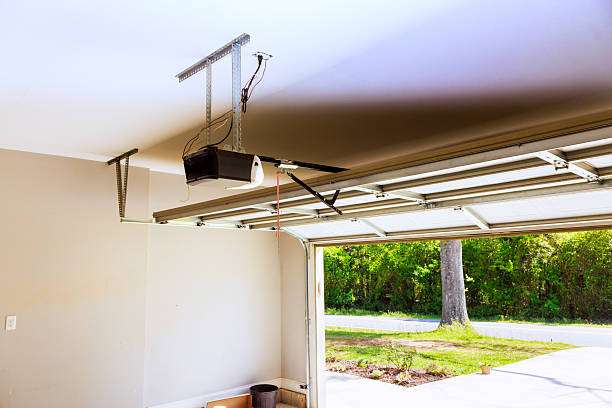 Top rated local Garage Door Roller Replacement specialists in Steiner Ranch, TX